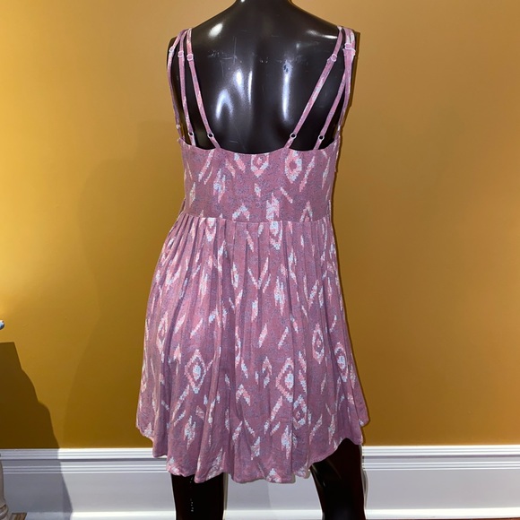 Pink flowy dress - Picture 2 of 7